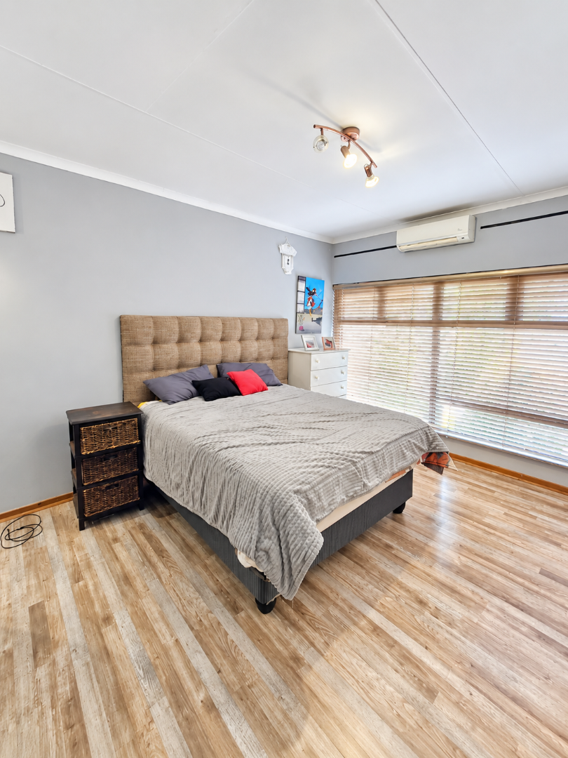 4 Bedroom Property for Sale in Wilkoppies North West